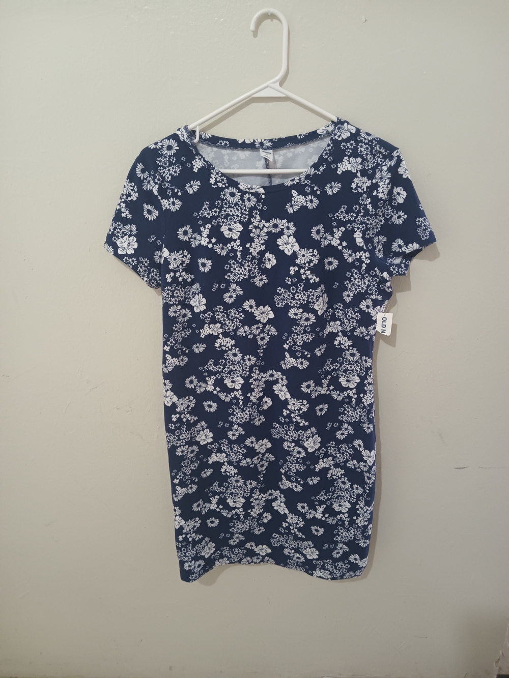 Old Navy Navy and White Floral Tee Dress